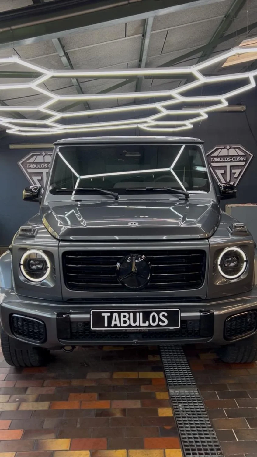 Mercedes G-Klasse mit Lichtreflexen nach der Keramikversiegelung